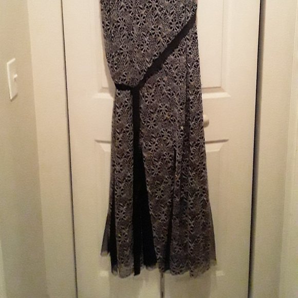 LONG DRESS WOMEN'S SIZE 3X BLACK AND BEIGE - Picture 4 of 4